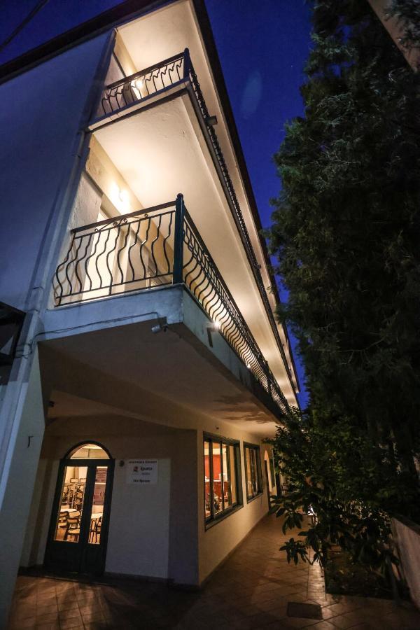 Spanos Apartments Anna'S Lodge Polychrono Luaran gambar